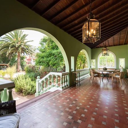 Amplia Villa De Lujo Con Piscina Climatizada Лас-Пальмас-де-Гран-Канария Экстерьер фото